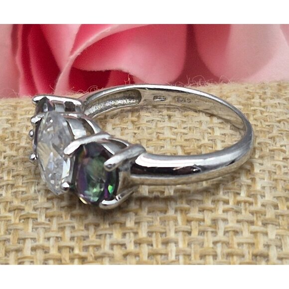 Silver Tone Cocktail Fashion Ring Clear & Iridescent Crystals Size 7 MINT - Picture 3 of 9